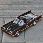 Movie collection car model 1:24 scale alloy sliding car toys diecast metal toy vehicles 2 open doors Batman Chario free shipping