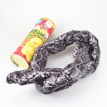 2018 New Prank Props Potato Snake Potato Chip Funny Tricky Toys Can Jump Fake Snake April Fool Day Halloween Party Decoration