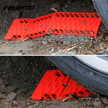 2Pcs Red Sand Recovery Tracks Tool Car Auto Tire Ladder Grass Snow Tyre