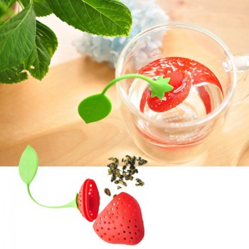 1 PCS Kitchen Supplies Tea Strainer Non-toxic Strawberry Shape Silicone Tea Infuser Tea Bag Teapot Accessory