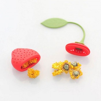 1 PCS Kitchen Supplies Tea Strainer Non-toxic Strawberry Shape Silicone Tea Infuser Tea Bag Teapot Accessory