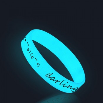 100pcs Customized Glow-in-the-Dark Wristbands Luminous Bangles Printing Logo/Text Wristband Bracelets Silicone Rubber Bands Gift