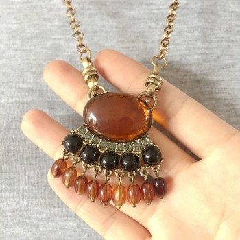 Free Shipping New Fashion Cute Simple Brown Resin Beads Pendant Necklace