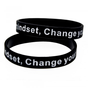 OneBandaHouse 1PC Change Your Mind Set Change Your Life Motivational Silicone Wristband