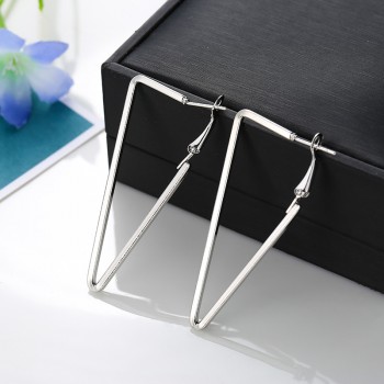 Trendy 2018 Womens Metal Triangle Hoop Earrings Punk Jewelry Personalized Female Gold Silver Geometric Big Earring For Women