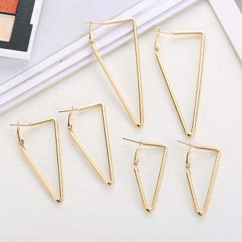 Trendy 2018 Womens Metal Triangle Hoop Earrings Punk Jewelry Personalized Female Gold Silver Geometric Big Earring For Women